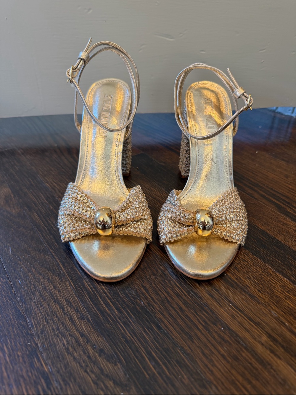 Steve Madden CHEYLA METALLIC HEEL SANDAL, Size 7.5